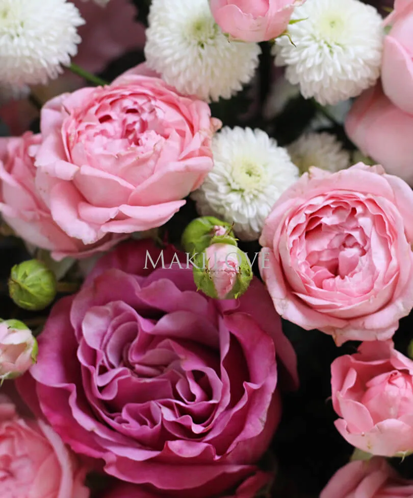 Букет с кустовыми розами "Моей музе"