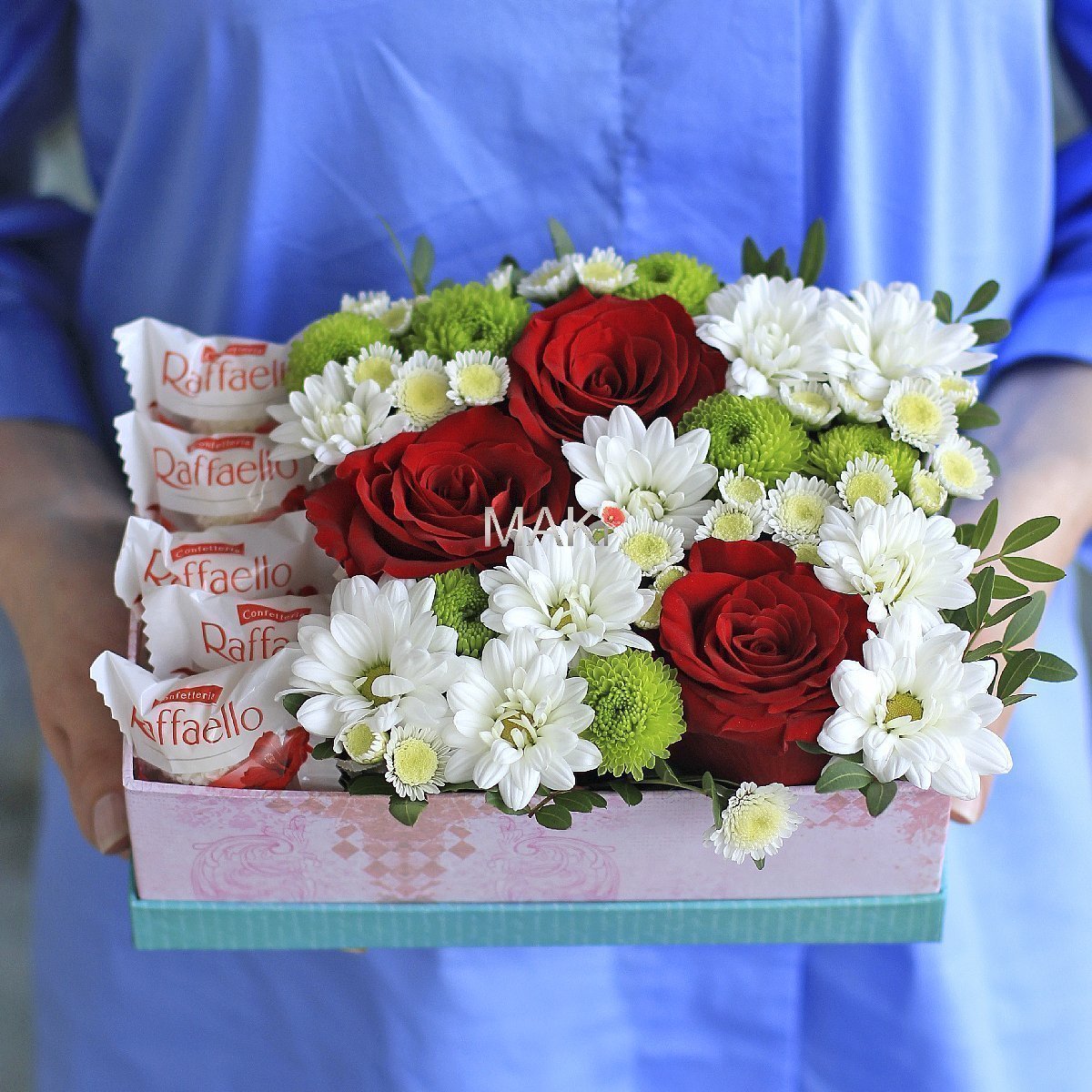 Цветочная композиция «Аромат любви»