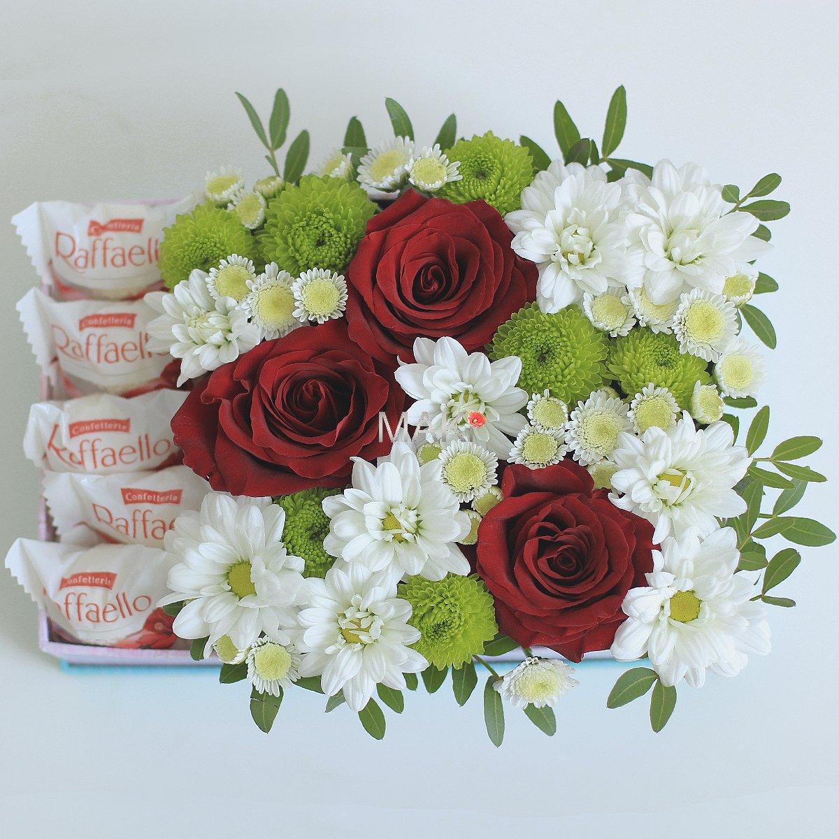 Цветочная композиция «Аромат любви»