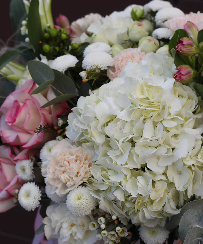 Букет «Денвер» в шляпной коробке