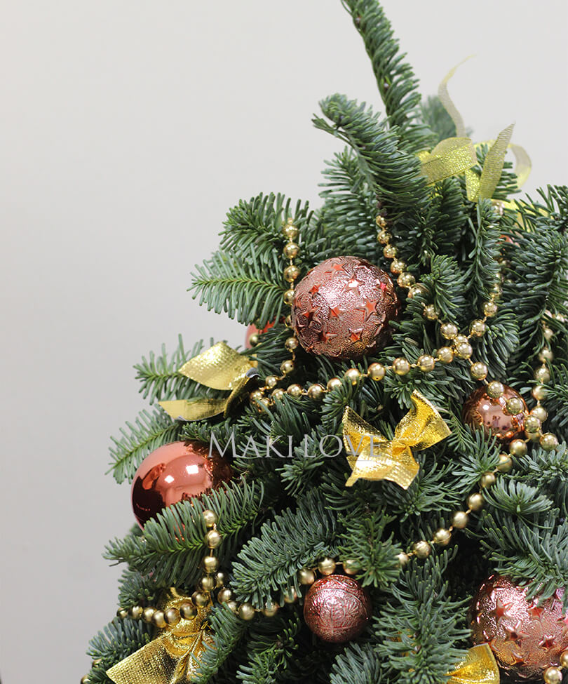 Новогодний букет №6 из еловых веток