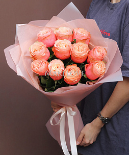 Букет из 11 пионовидных роз