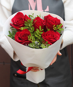 Букет роз «Клубничный пломбир»