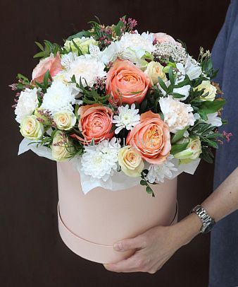 Букет «Капучино» в шляпной коробке