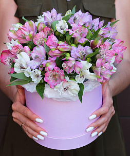 Букет «Багамы» в шляпной коробке