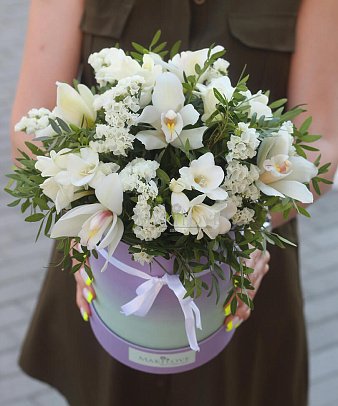 Букет в коробке «Ливерпуль» 