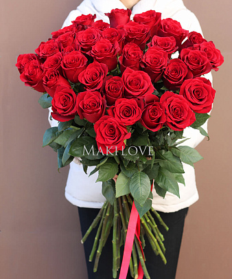 Букет 35 красных роз