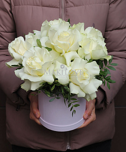 Букет «Хельсинки» в шляпной коробке