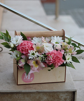 Букет в ящике «Верность чувств»
