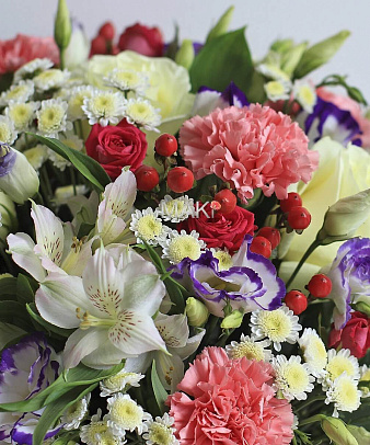 Композиция цветов «Малиновое счастье»