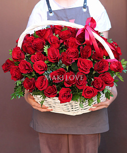 Корзина из 51 красной розы