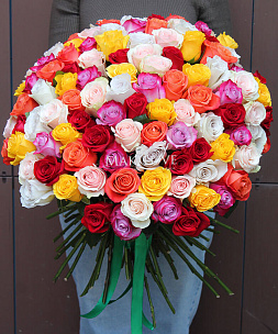 Букет 101 разноцветная роза