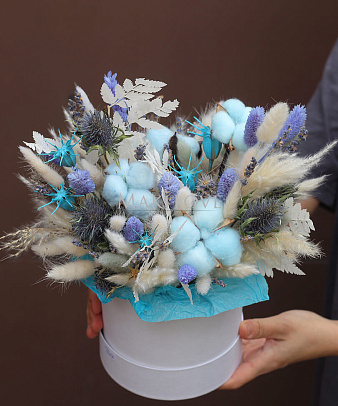 Букет из яркого лагуруса