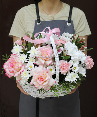 Цветочная корзина «Торжественный день»