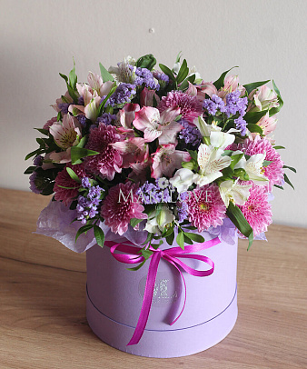 Букет альстромерий «Мехико» в шляпной коробке