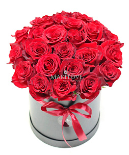 Букет роз в шляпной коробке «Мадрид»