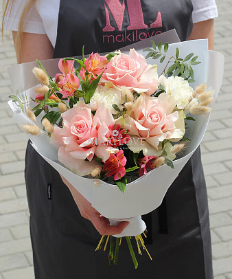 Букет с розами «Первое свидание»