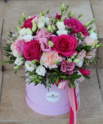 Букет «Сиэтл» в шляпной коробке