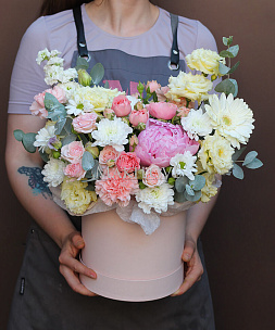 Необычный букет в коробке «Филадельфия»