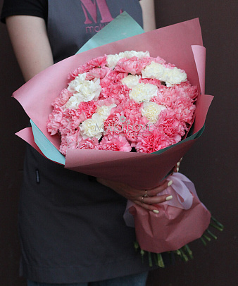 Букет гвоздик