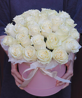 Букет «Белая любовь» из 25 белых роз
