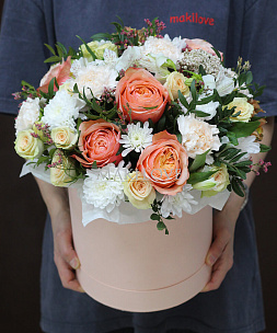 Букет «Капучино» в шляпной коробке