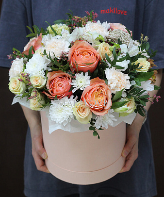 Букет «Капучино» в шляпной коробке